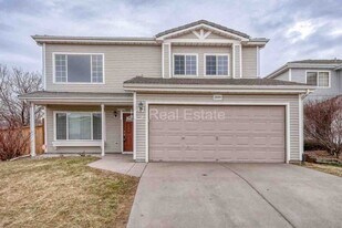 20390 E 40th Ave in Denver, CO - Building Photo