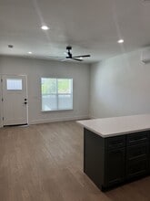 1250 Old Alturas Rd in Redding, CA - Building Photo - Building Photo