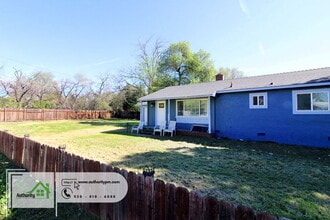 5481 Elm Ln in Redding, CA - Building Photo - Building Photo