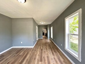 507 E Apple Ave in Muskegon, MI - Building Photo - Building Photo