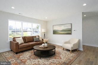 51 E Clymer Ave in Sellersville, PA - Building Photo - Building Photo