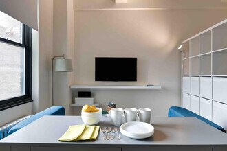 331 E 9th St in New York, NY - Building Photo - Building Photo