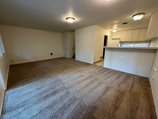 property at 7921 SE Taggart St