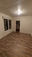 1512 Maple St, Unit UP in Everett, WA - Foto de edificio - Building Photo