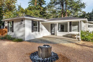 1700 Cedar St in Calistoga, CA - Building Photo