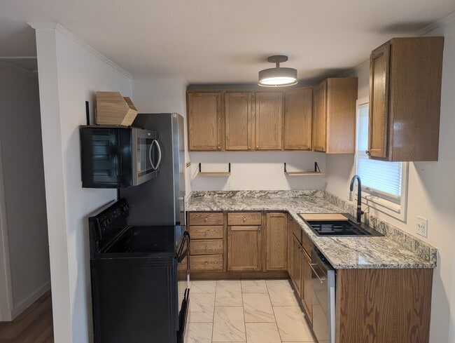 property at 1446 Rosewood St