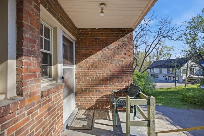 25 W Tulane Rd in Columbus, OH - Foto de edificio - Building Photo