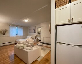 192 Beacon St, Unit 1A in Boston, MA - Building Photo - Building Photo