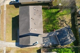 2523 W Greens Rd in Houston, TX - Building Photo - Building Photo