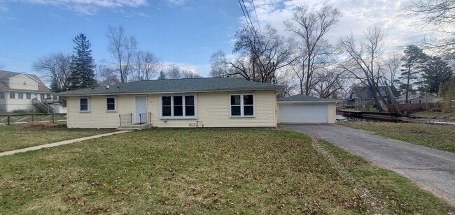 property at 112 Scenic Rd