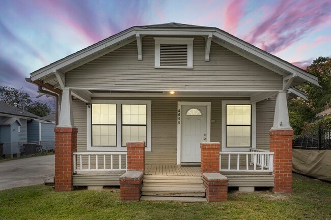 property at 4605 Beggs St