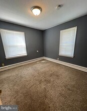 41 Oak St in Greenwich Township, NJ - Building Photo - Building Photo