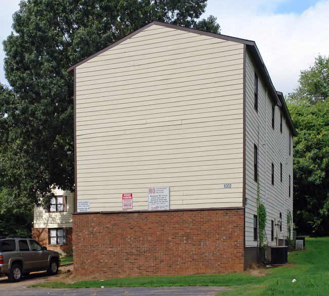 1002 Coleman St in Raleigh, NC - Foto de edificio - Building Photo