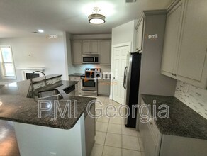 1778 Maple Walk Cir SW in Atlanta, GA - Building Photo - Building Photo