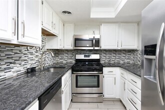 267 Deepwood Dr in Wadsworth, OH - Building Photo - Building Photo