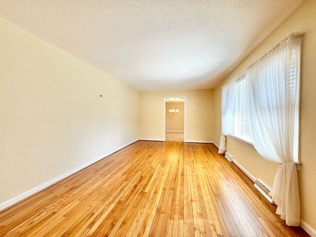 2110 Kello Dr in Greensboro, NC - Building Photo - Building Photo