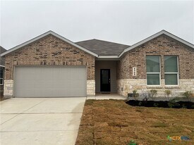 8908 San Carlos in Seguin, TX - Building Photo