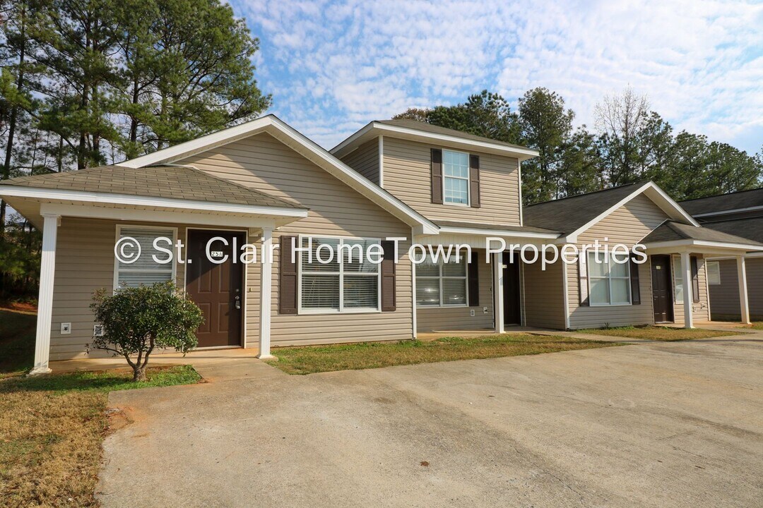 25B Shaley St in Lincoln, AL - Building Photo