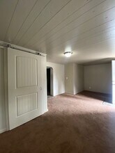 163 E Grant St in Lebanon, OR - Foto de edificio - Building Photo