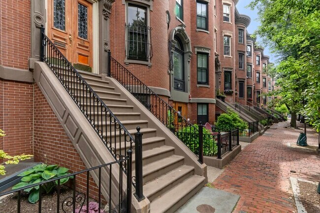 25 Greenwich Park, Unit 1 in Boston, MA - Building Photo - Building Photo