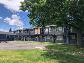 Bridgewood Estates Apartments in Lakewood, WA - Foto de edificio - Interior Photo