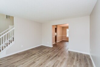 213 Siesta Key Ct in Locust Grove, GA - Building Photo - Building Photo