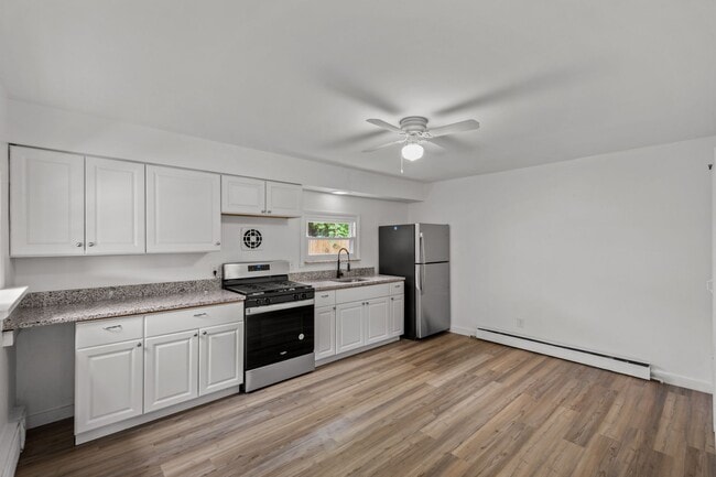 property at 207 Fleet St