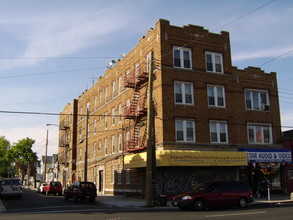 172-07 Jamaica Ave in Jamaica, NY - Building Photo - Building Photo