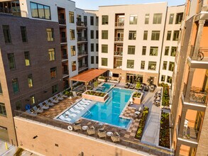 Dorian in Colorado Springs, CO - Foto de edificio - Building Photo