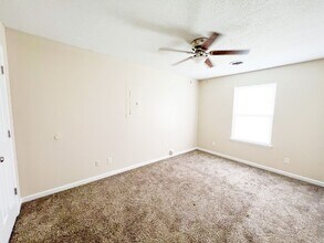 317 Ashley St in Oak Grove, KY - Building Photo - Building Photo
