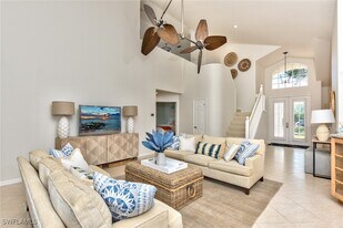 1705 Marsh Run in Naples, FL - Building Photo