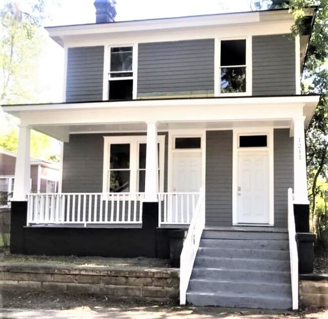 property at 1211 E 33rd St