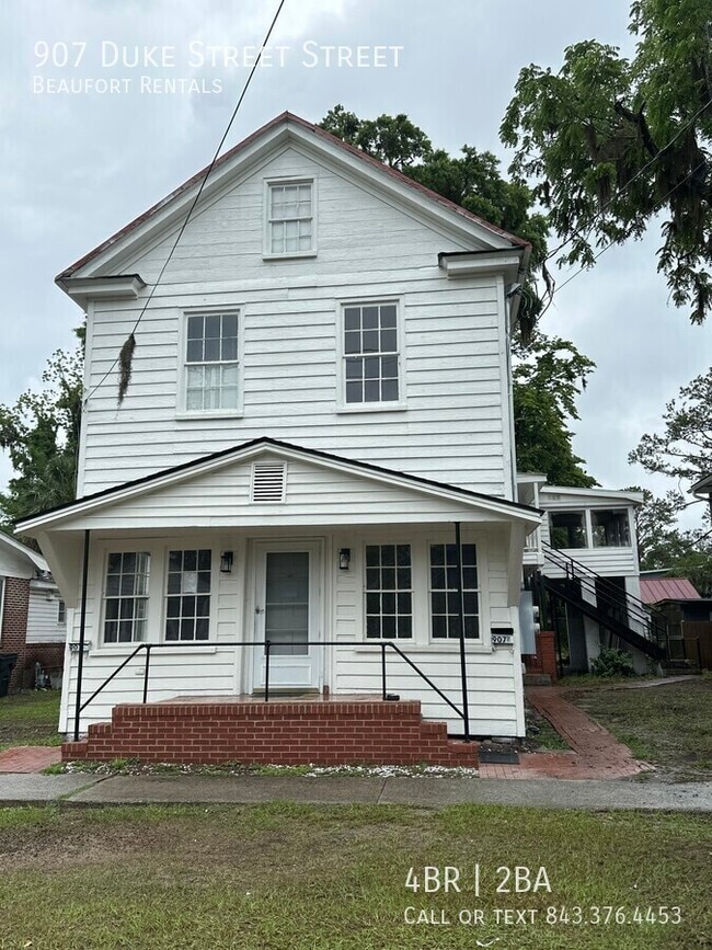 property at 907 Duke St