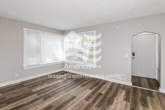 3943 N 40th St in Omaha, NE - Building Photo - Building Photo