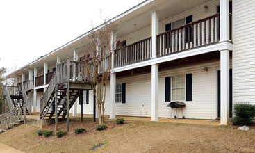 Springhill Apartments in Tuscaloosa, AL - Building Photo - Building Photo