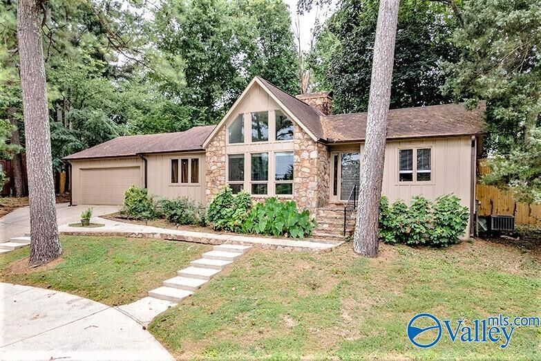 710 Crestview Dr in Madison, AL - Foto de edificio