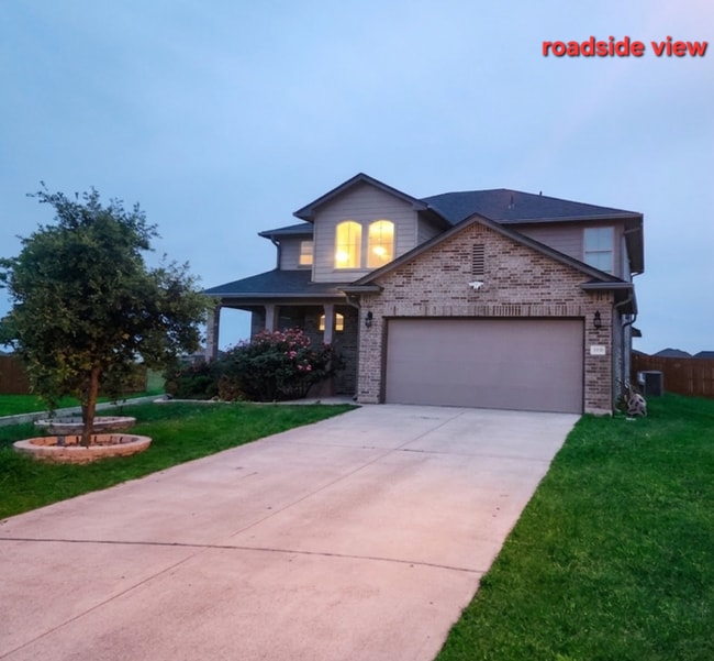 property at 904 Garden Green Dr