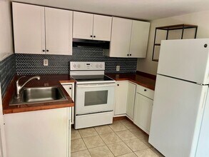 26 Gracelyn Rd in Asheville, NC - Building Photo - Building Photo
