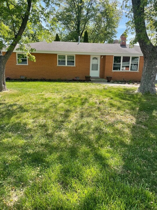 19315 Union Ave in Mokena, IL - Foto de edificio