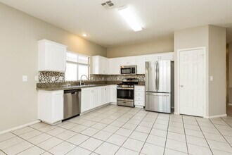6813 Tartarus St in Las Vegas, NV - Building Photo - Building Photo