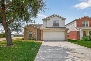 15003 Sugar Sands Dr in Sugar Land, TX - Building Photo