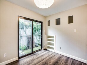 1300 Fairview St in Houston, TX - Building Photo - Building Photo