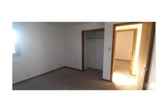 5950 N 69th St, Unit 5950 in Milwaukee, WI - Building Photo - Building Photo