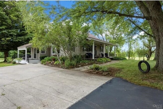 2943 Lumbard Rd in Clinton, NY - Building Photo - Building Photo