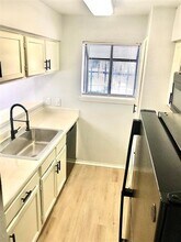 9601 Walnut St in Dallas, TX - Building Photo - Building Photo