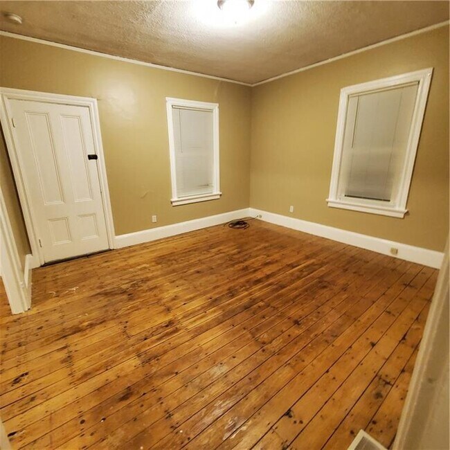 property at 37 Wakefield St