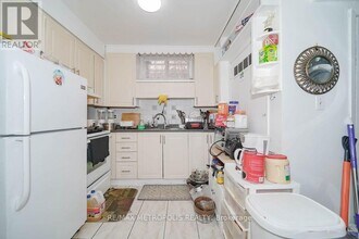 575 Bellamy Rd N in Toronto, ON - Building Photo - Building Photo