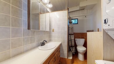 33005 SE 310th St in Ravensdale, WA - Building Photo - Building Photo