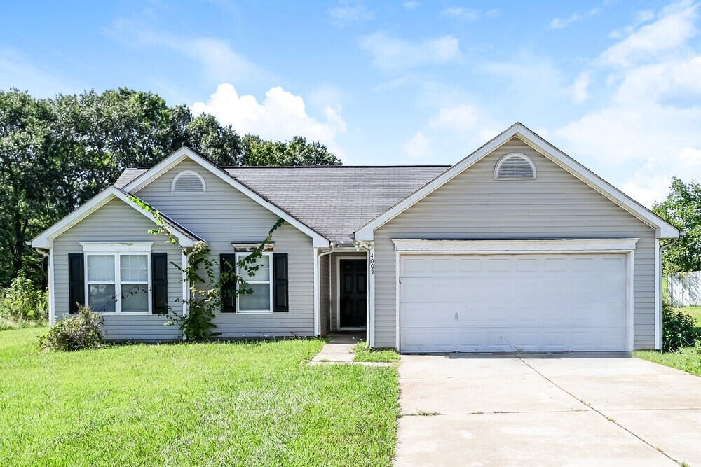 4005 Ranchview Ln in Charlotte, NC - Building Photo