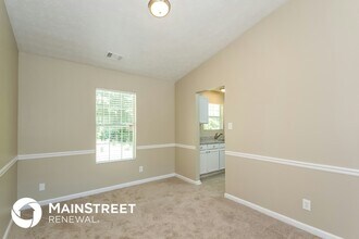 6661 Rebecca Lou Ln in Lithonia, GA - Building Photo - Building Photo